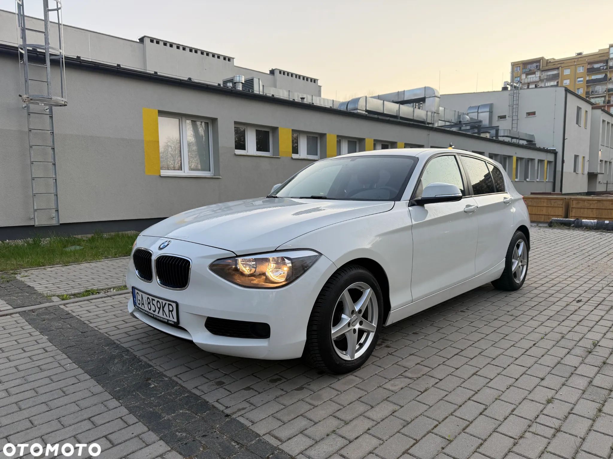 BMW Seria 1 116i - 1