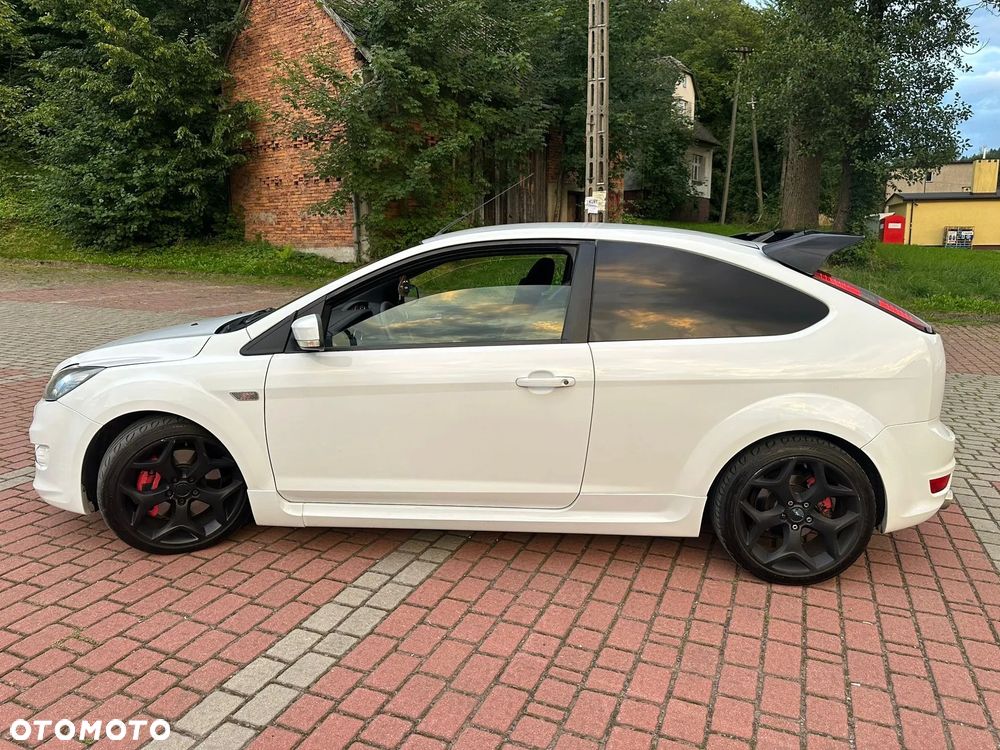 Ford Focus 2.5 ST - 13