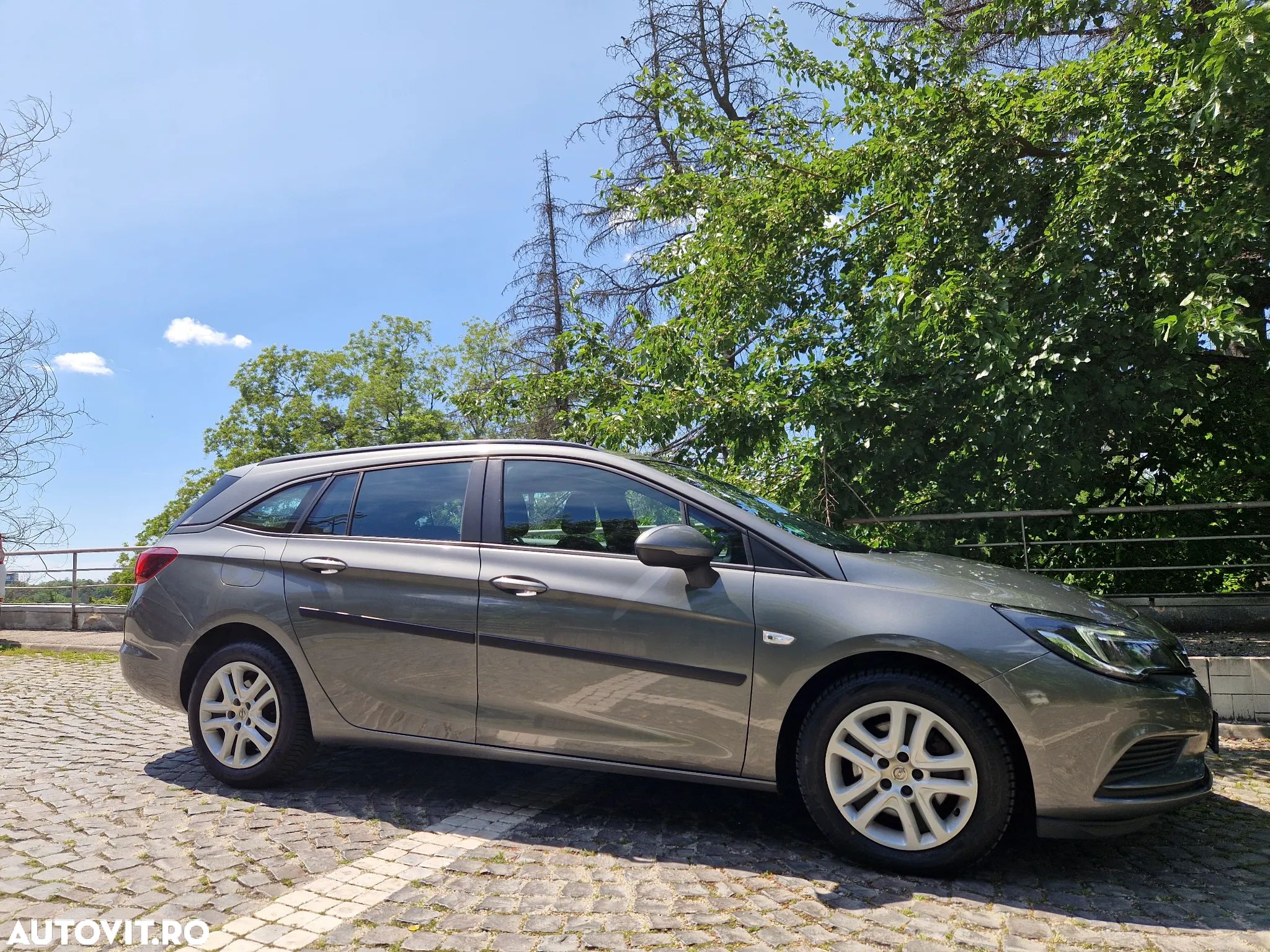 Opel Astra - 1