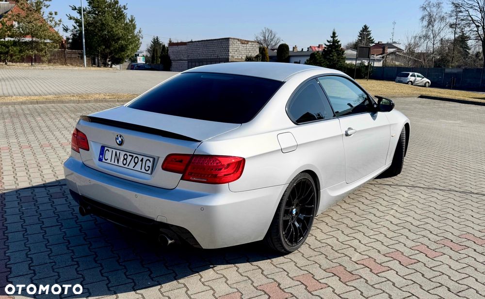 BMW Seria 3 335i M Sport Edition - 4