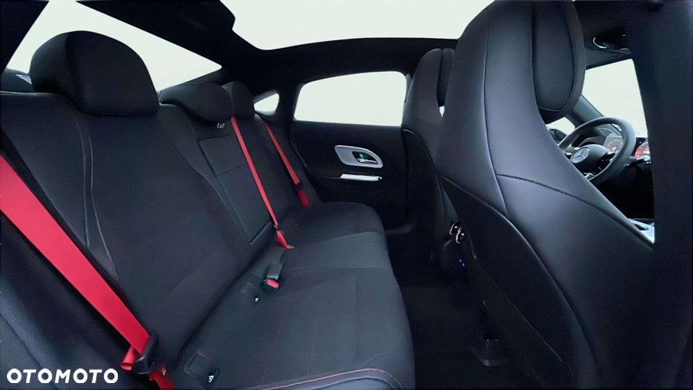 Mercedes-Benz CLA - 18