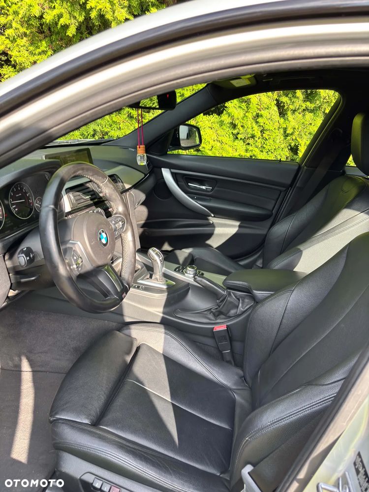 BMW Seria 3 328i - 12