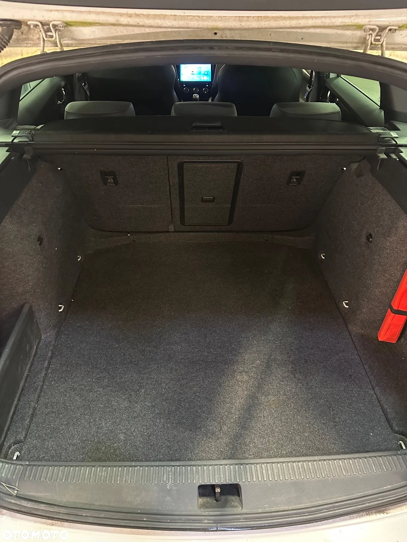 Skoda Octavia Combi 2.0 TDI RS - 25