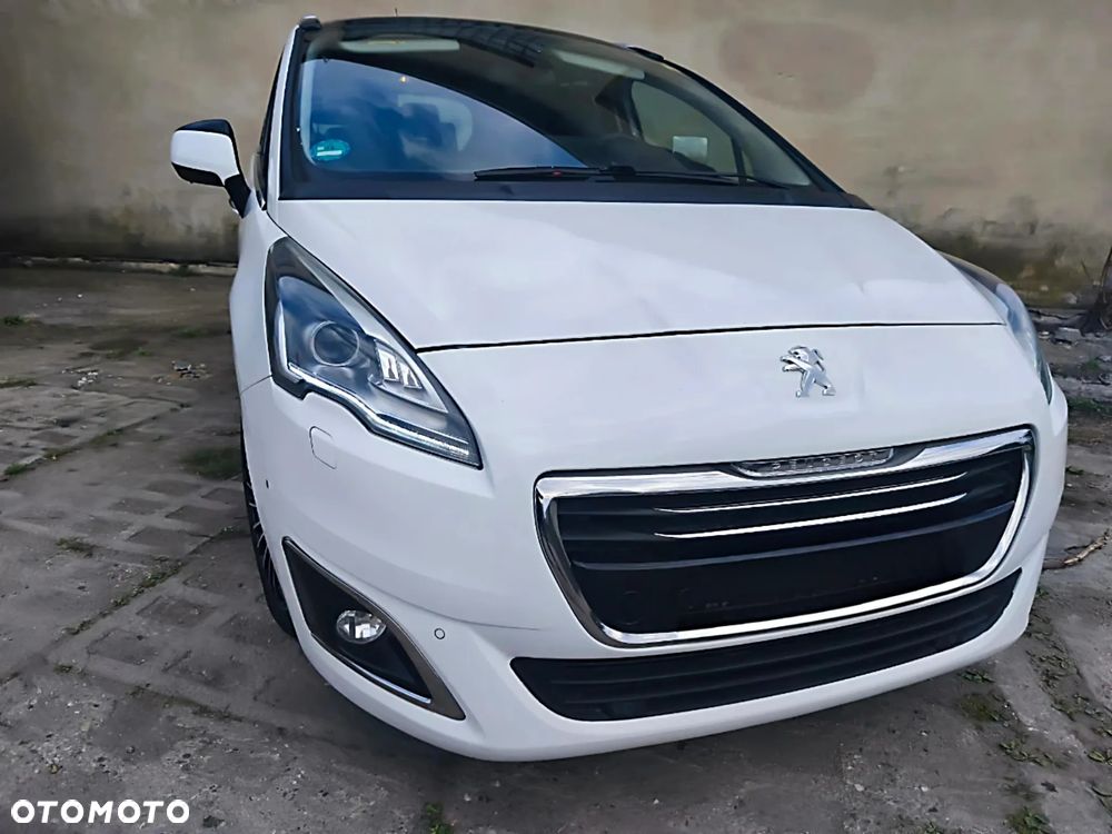 Peugeot 5008 - 5