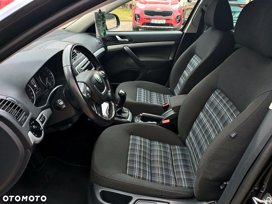 Skoda Octavia 1.6 TDI DPF Active - 21