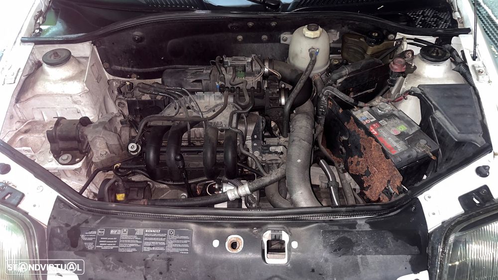 Renault Clio 1.2 - 6