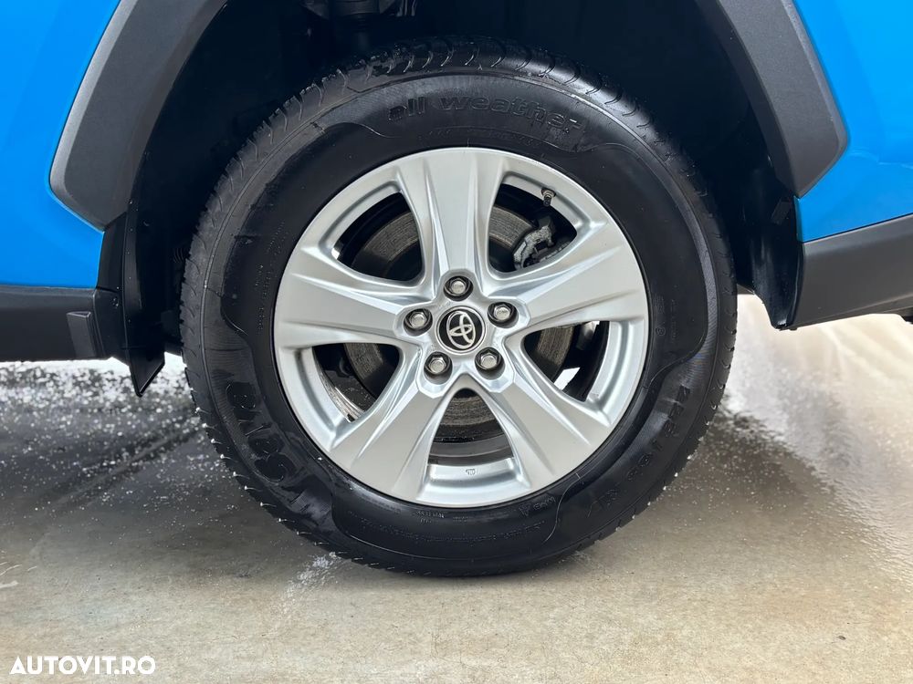 Toyota RAV4 - 12