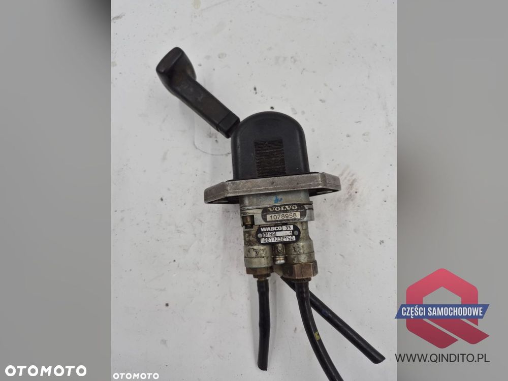 ZAWÓR HAMULCA RĘCZNEGO VOLVO 9617232150 - 4