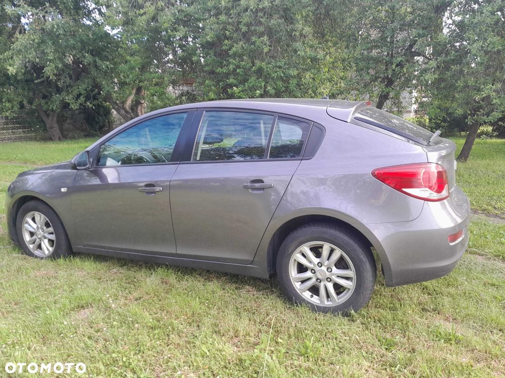 Chevrolet Cruze - 3