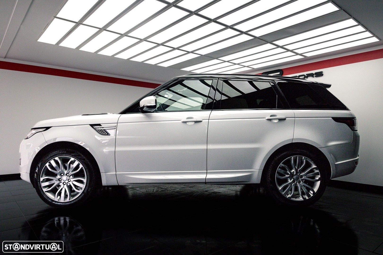 Land Rover Range Rover Sport 3.0 TDV6 HSE Dynamic - 2