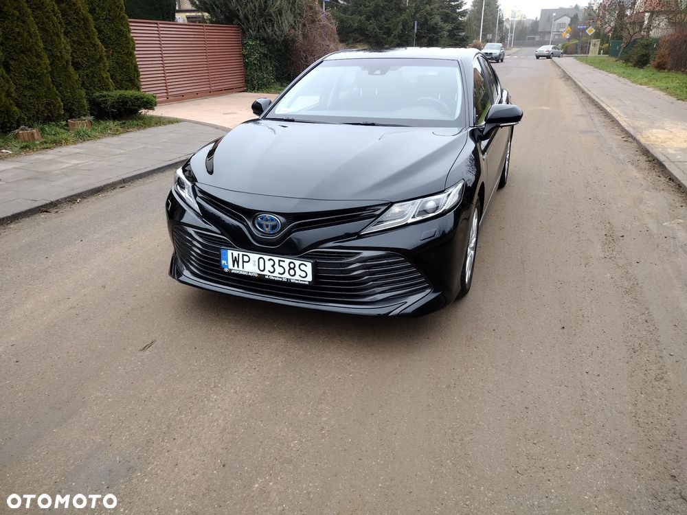 Toyota Camry 2.5 Hybrid Comfort CVT - 3