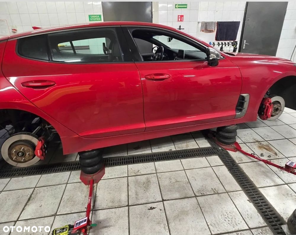 Kia Stinger 2.0 T-GDI GT Line - 5