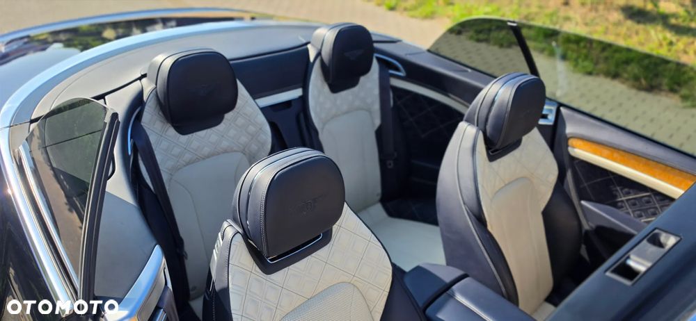 Bentley Continental GT V8 S Convertible - 32
