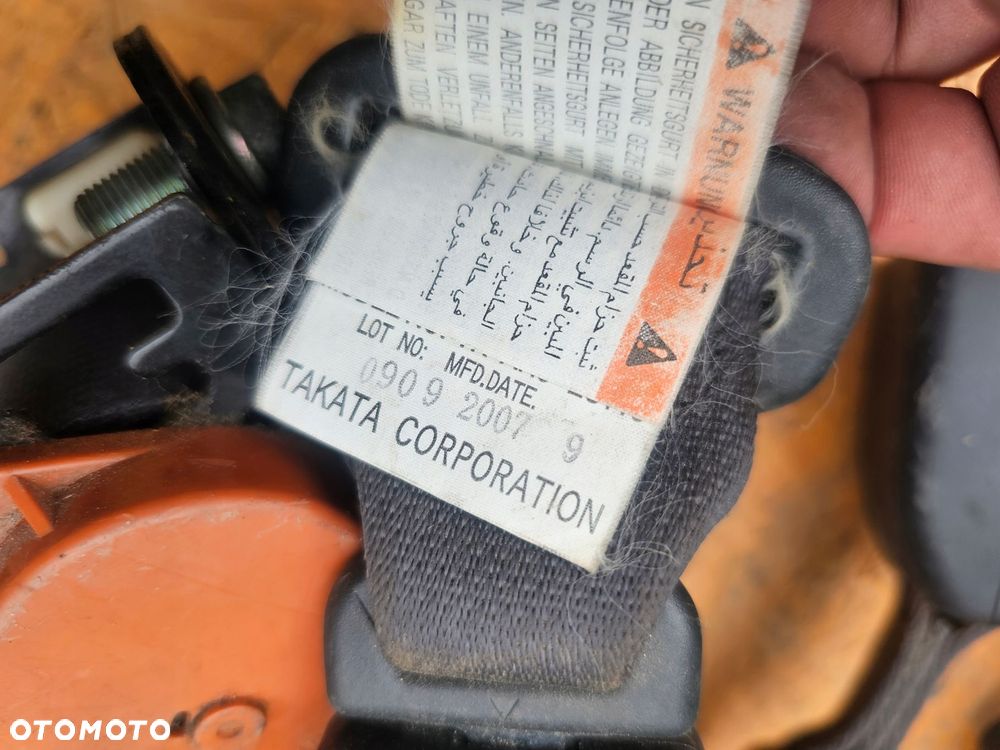 pas bezpieczeństwa środek tył 70587079a subaru impreza gr - 2
