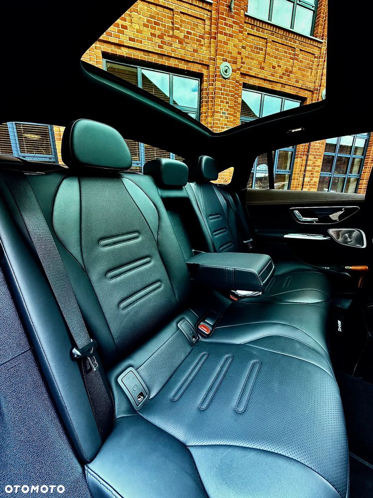 Mercedes-Benz EQE AMG 43 4Matic - 18