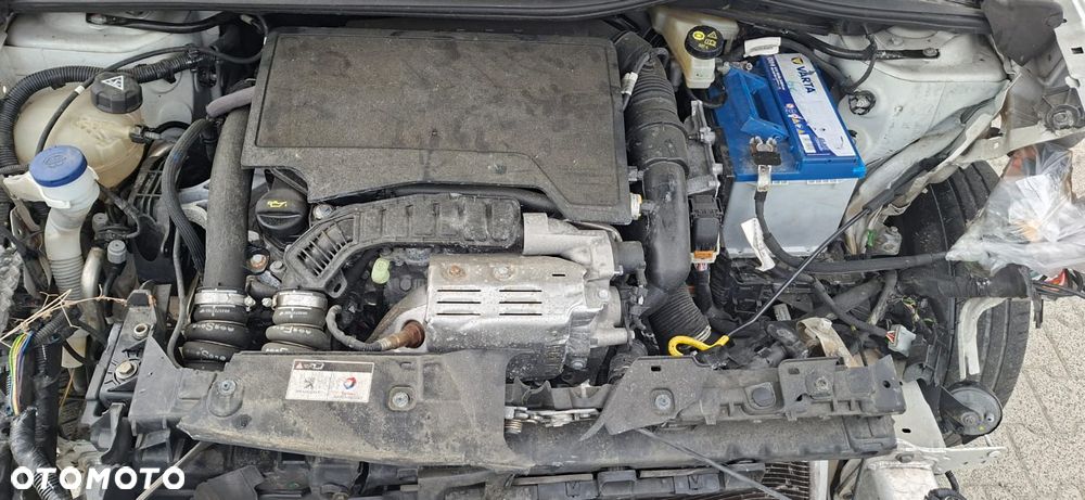 Peugeot 2008 1.2 PureTech GT Line S&S EAT8 - 23