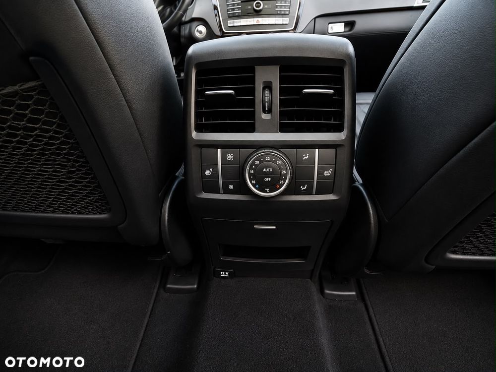 Mercedes-Benz GLS 500 4-Matic - 12