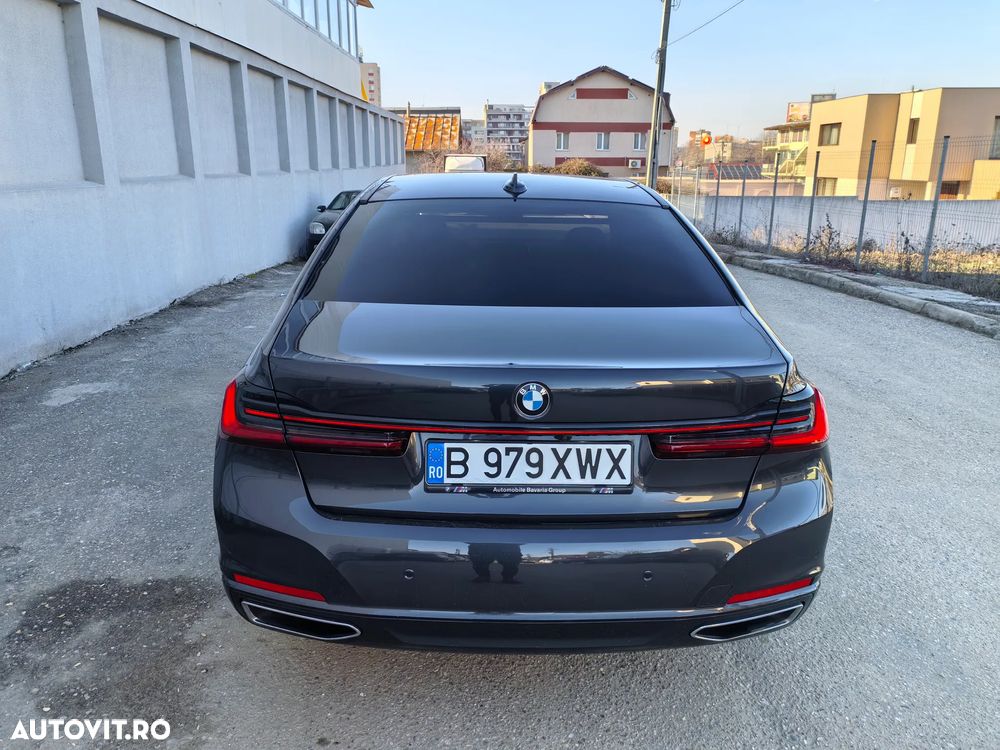 BMW Seria 7 750i xDrive - 17