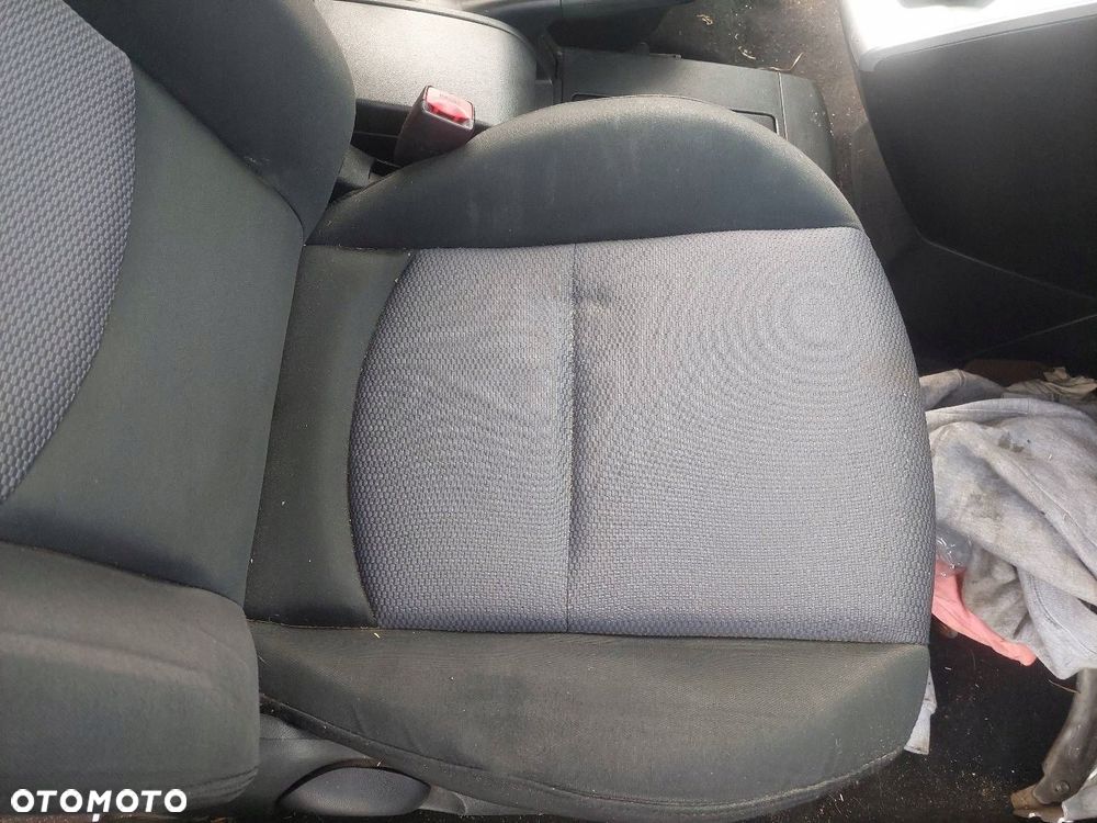 FOTELE KOMPLET LEWY PRAWY KANAPA TYŁ + BOCZKI MAZDA 5 I - 9