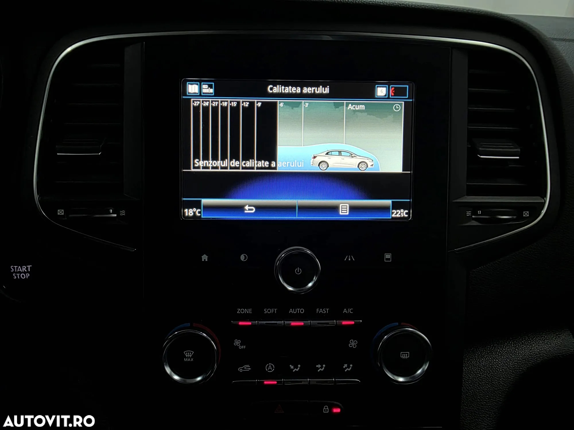 Renault Megane TCe Intens - 12