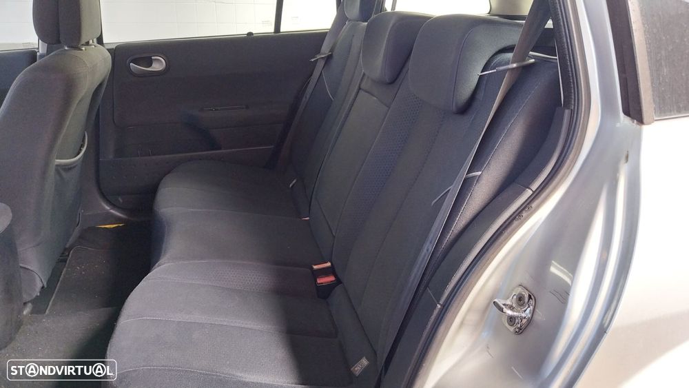 Renault Mégane Break 1.5 dCi Dynamique S - 17