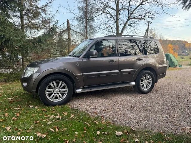Mitsubishi Pajero - 3