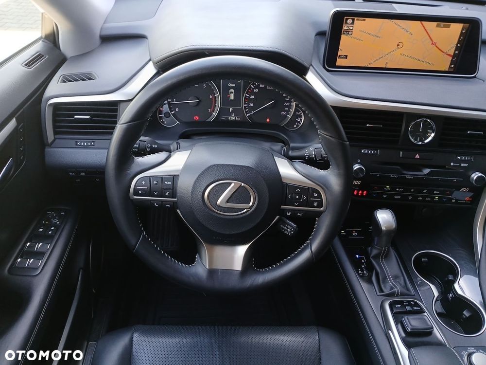 Lexus RX - 12
