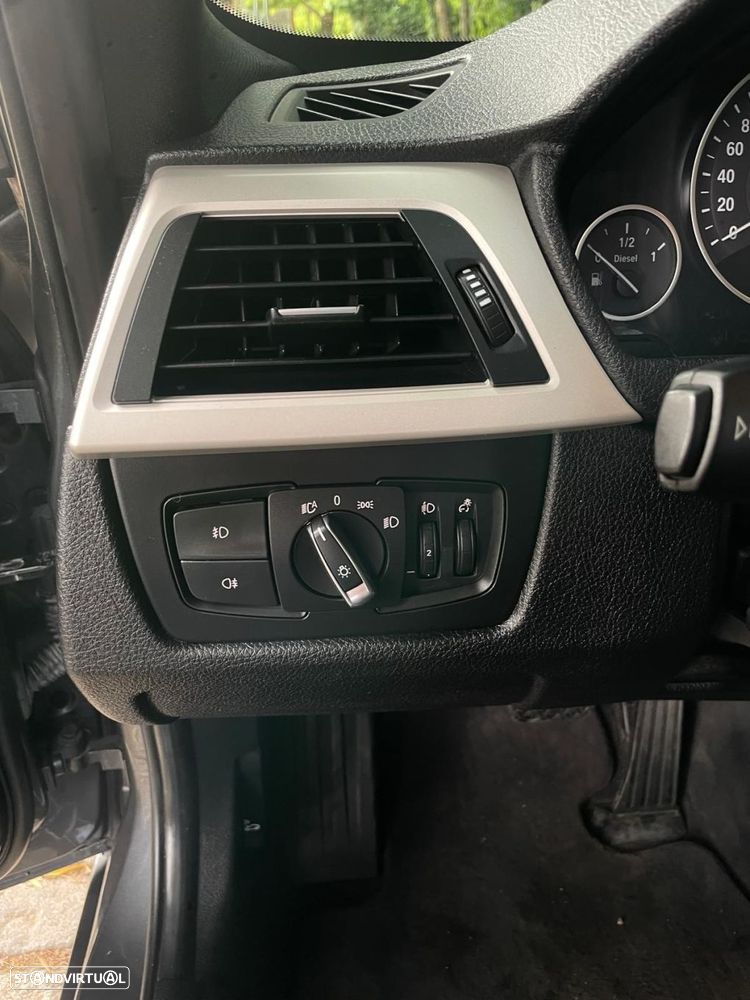 BMW 320 d Touring xDrive Pack M Auto - 22