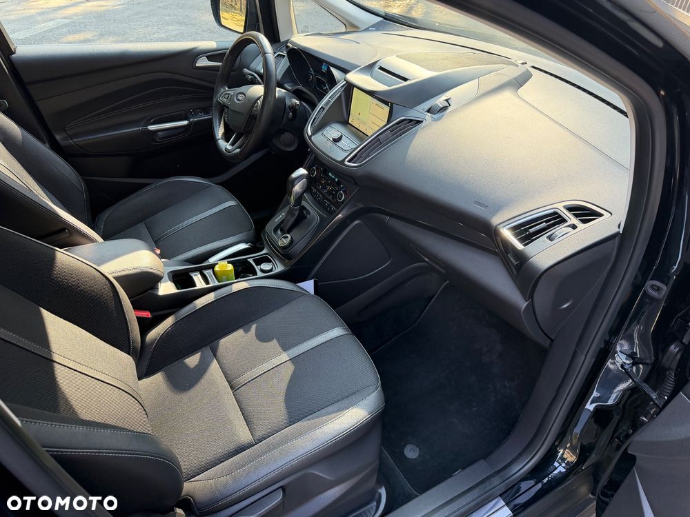 Ford Grand C-MAX - 21