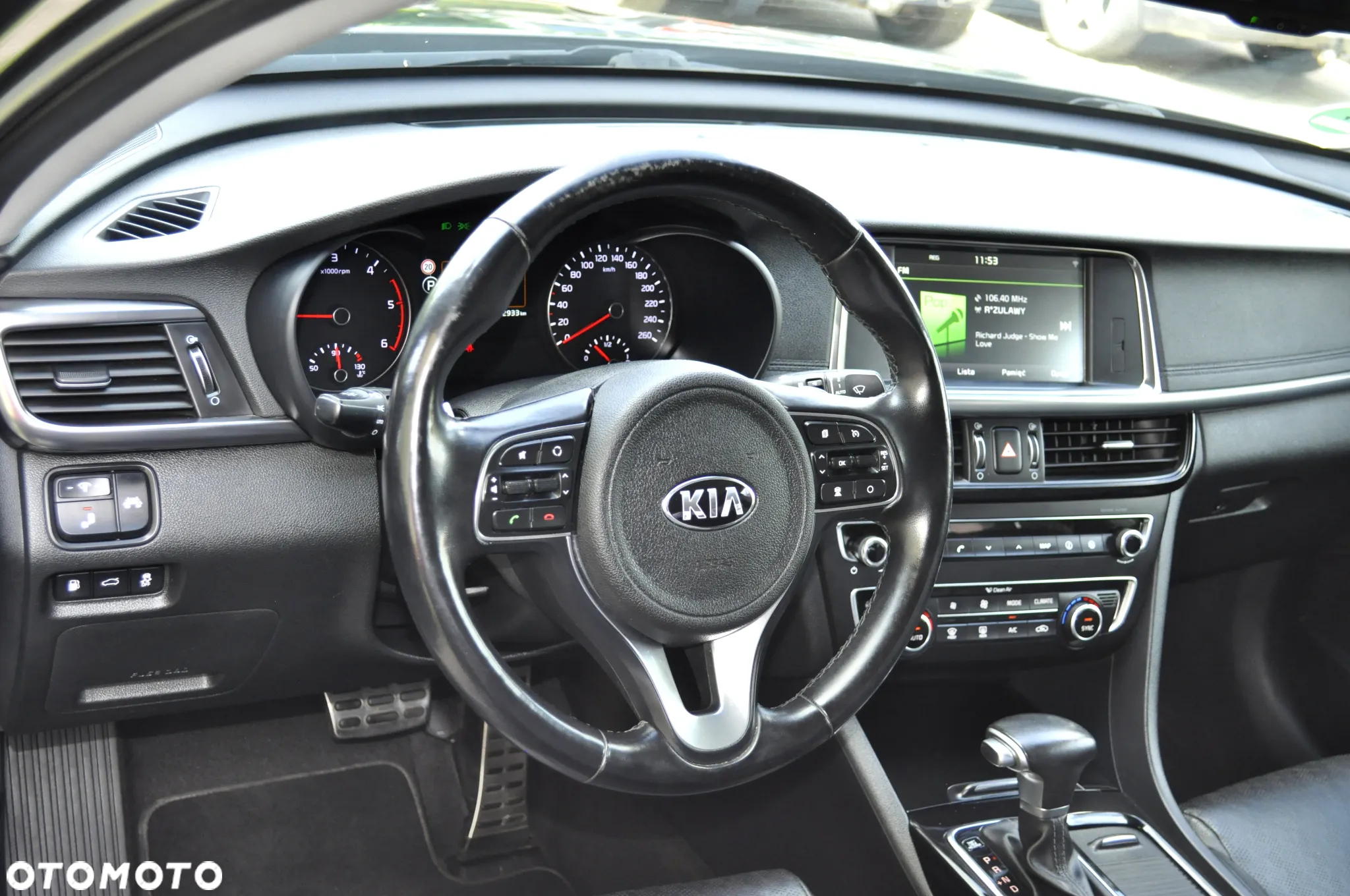 Kia Optima - 31