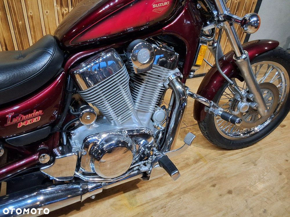 Suzuki Intruder - 6