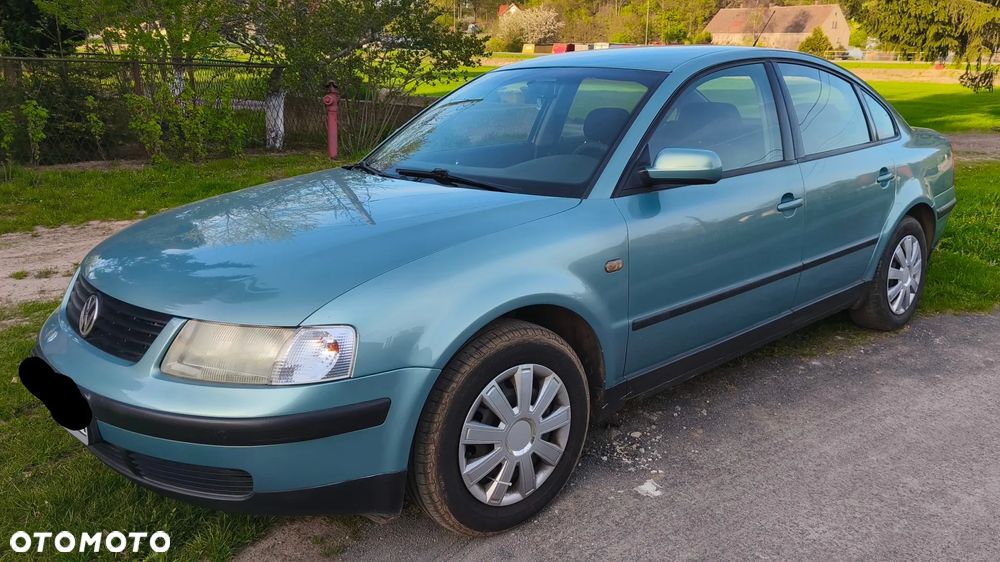 Volkswagen Passat 1.8T - 1