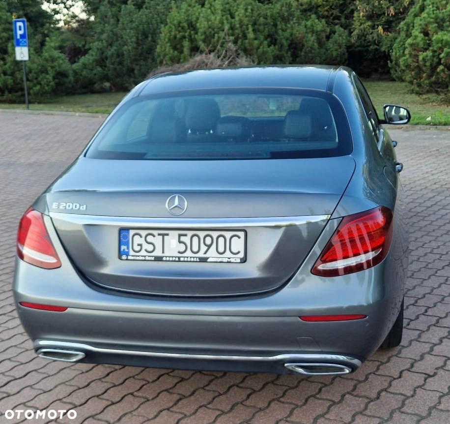 Mercedes-Benz Klasa E - 3