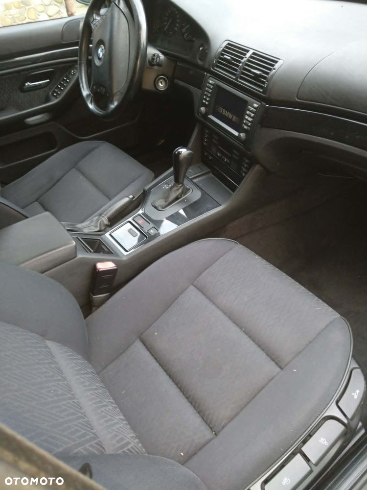 BMW Seria 5 - 10