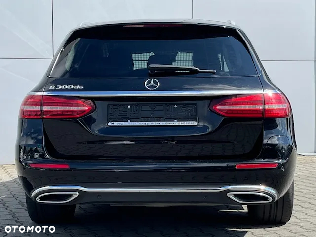 Mercedes-Benz Klasa E 300 de Avantgarde - 11