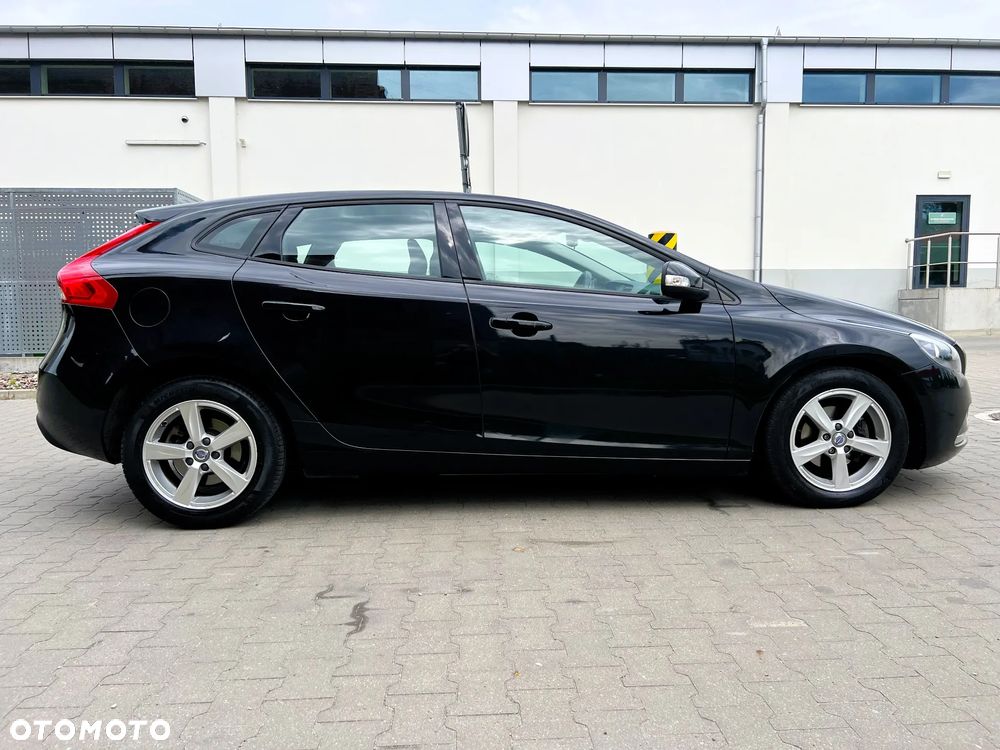 Volvo V40 D2 - 8