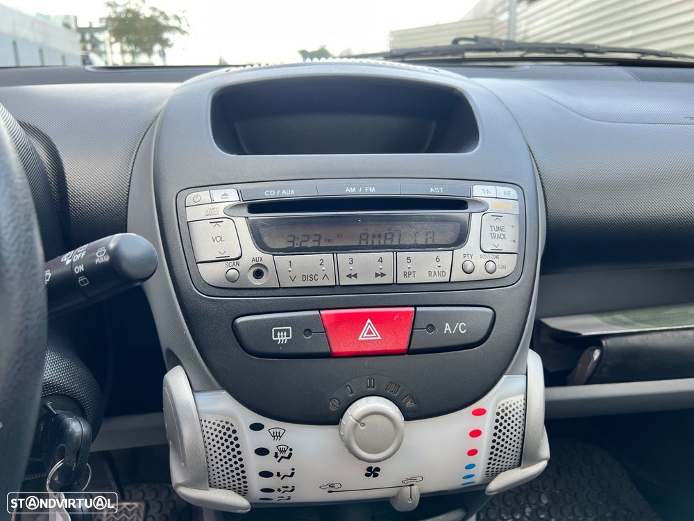 Toyota Aygo 1.0 Power Pack+AC+JLL - 26