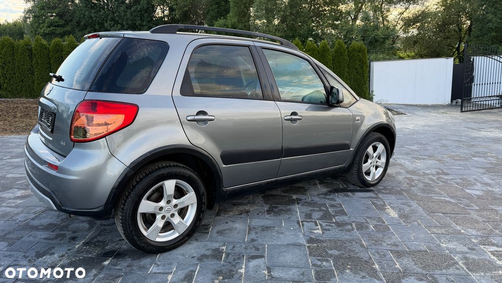 Suzuki SX4 2.0 DDiS 4x4 Style - 6