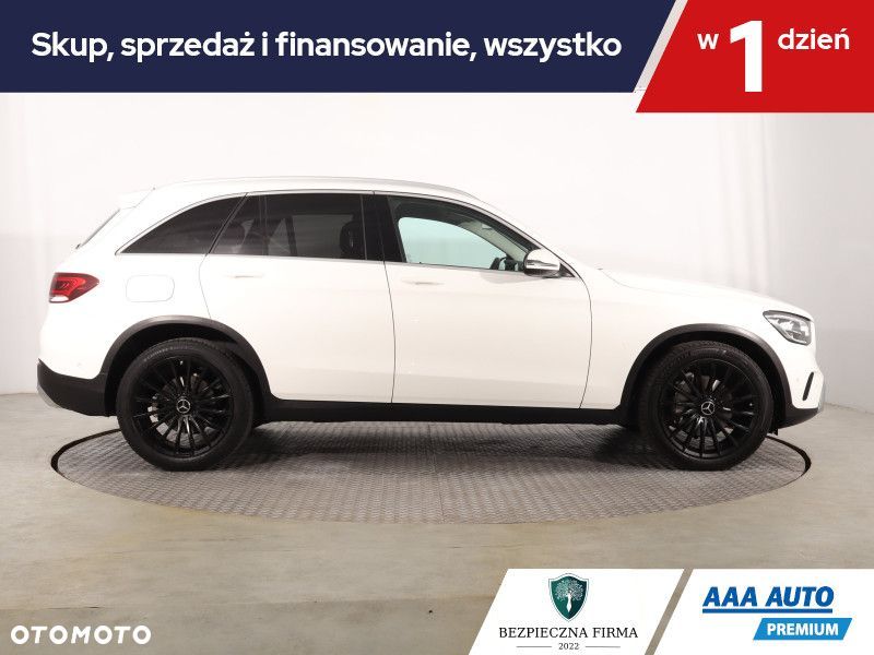Mercedes-Benz GLC - 8