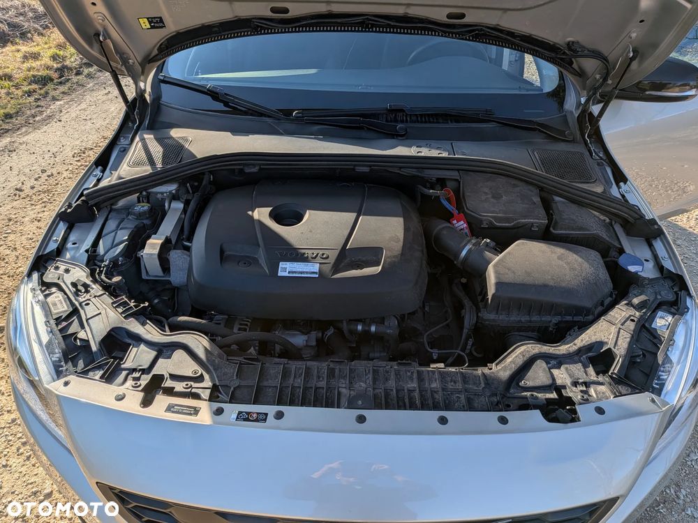 Volvo V60 Cross Country T5 Geartronic Momentum - 31