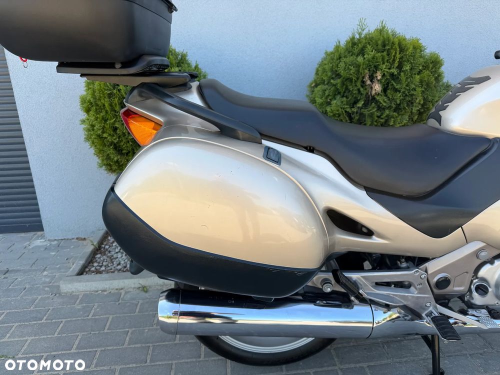 Honda NTV - 19