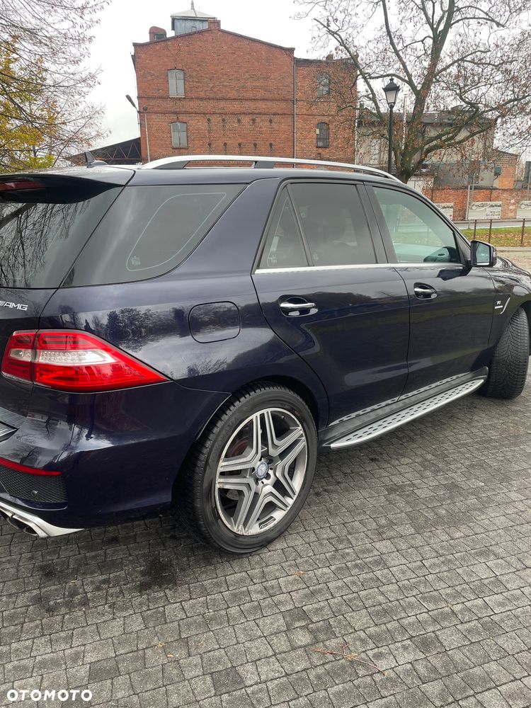 Mercedes-Benz ML 63 AMG 4-Matic - 8