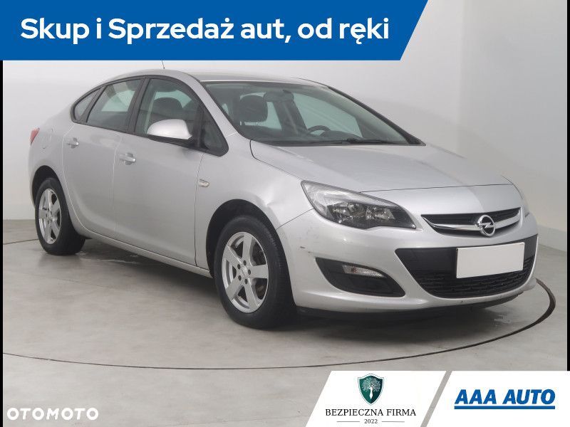 Opel Astra - 2