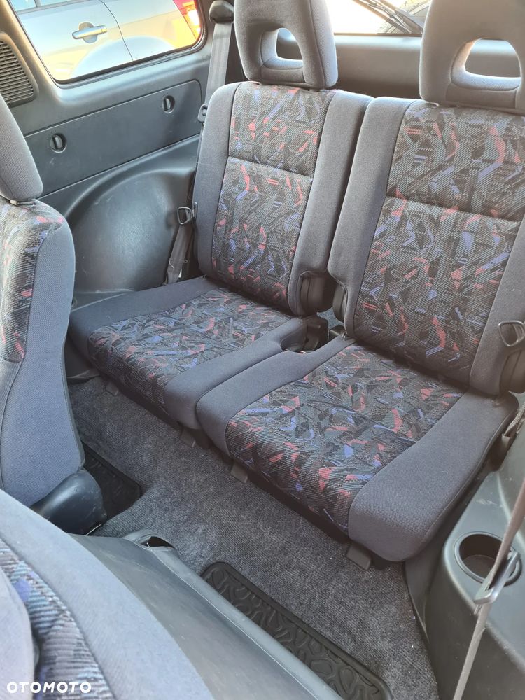 Toyota RAV4 - 34