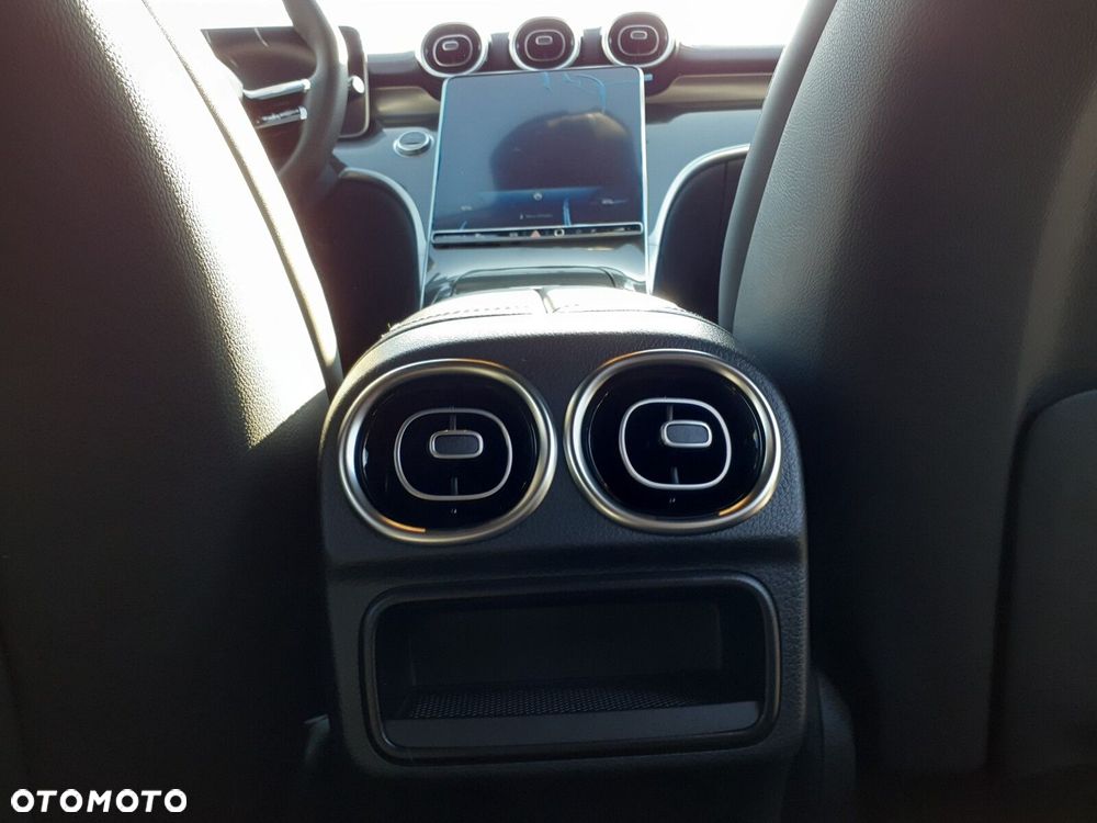 Mercedes-Benz Klasa C - 27