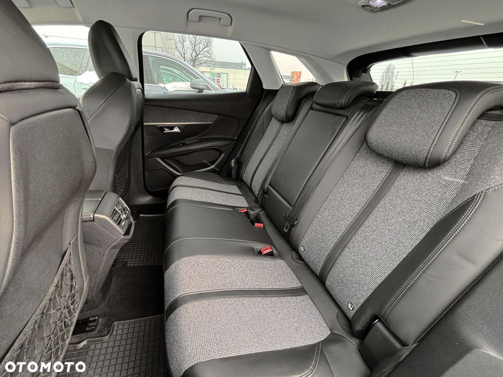 Peugeot 3008 - 24