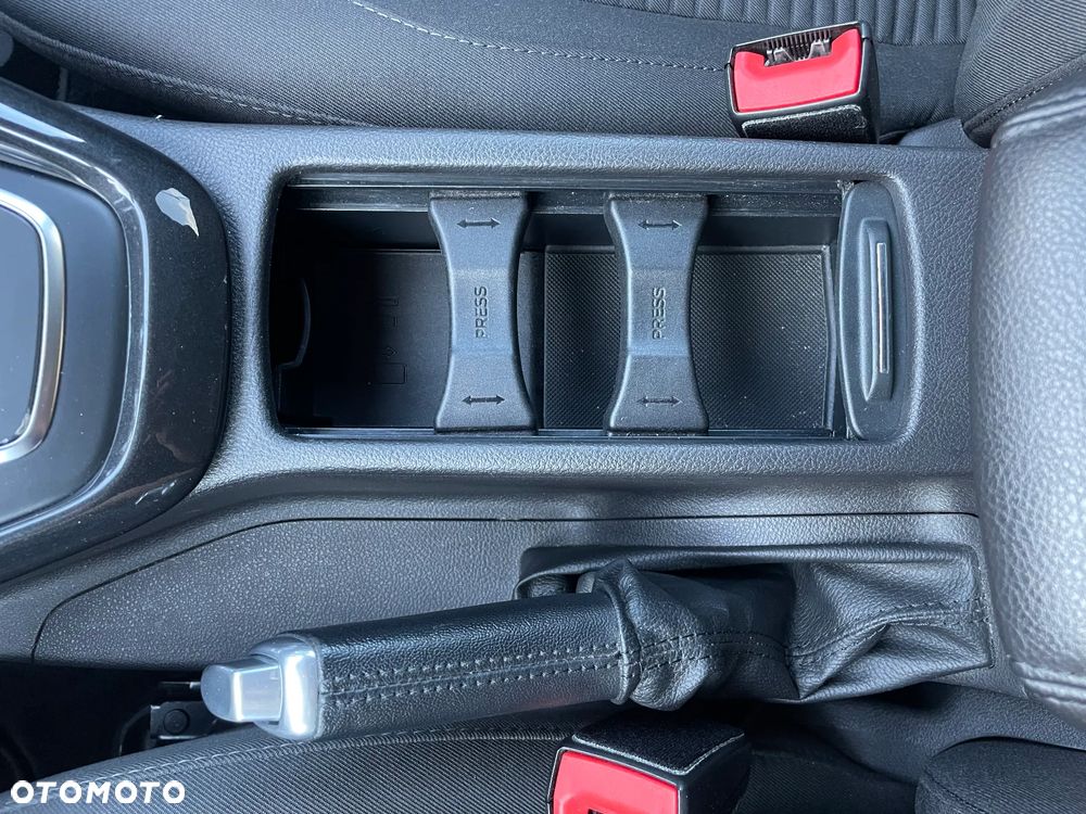 Ford Focus 1.0 EcoBoost Titanium ASS PowerShift - 28