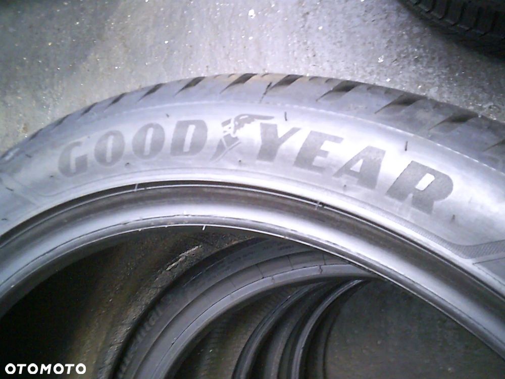GOODYEAR Vector 4Seasons GEN 3 245/40R18 6,2mm 2024 - 3