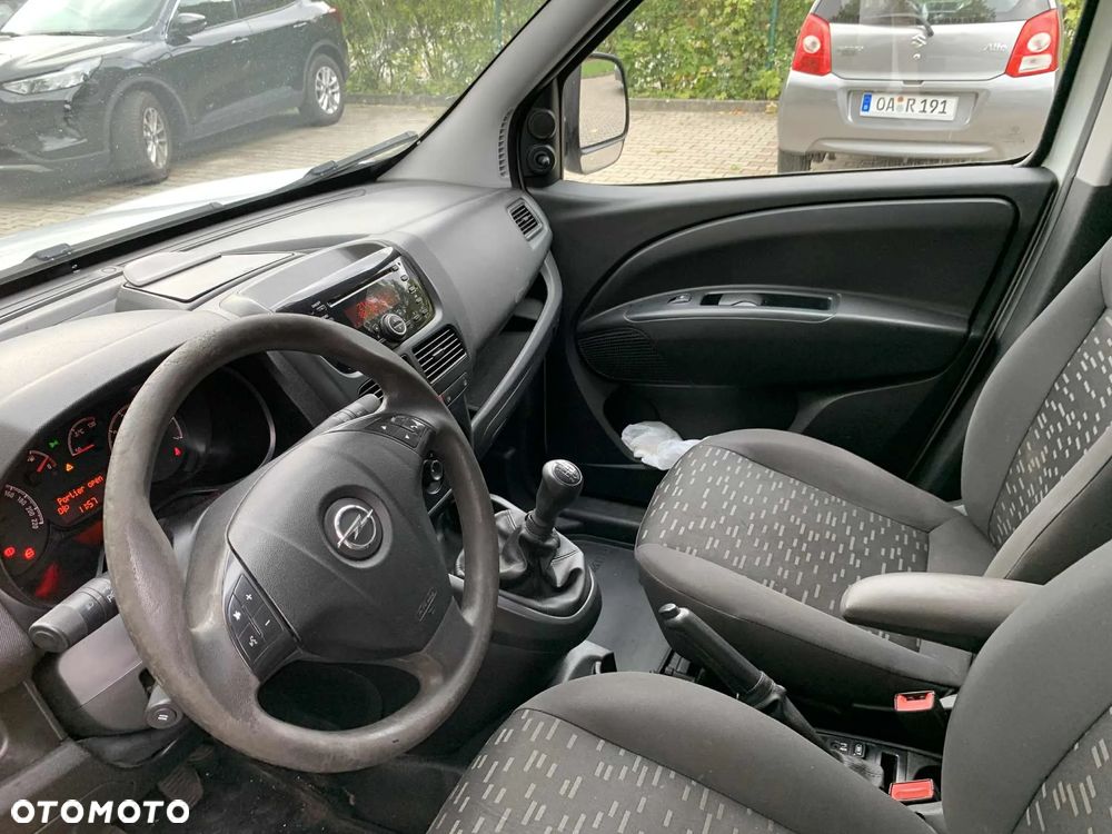 Opel Combo - 13