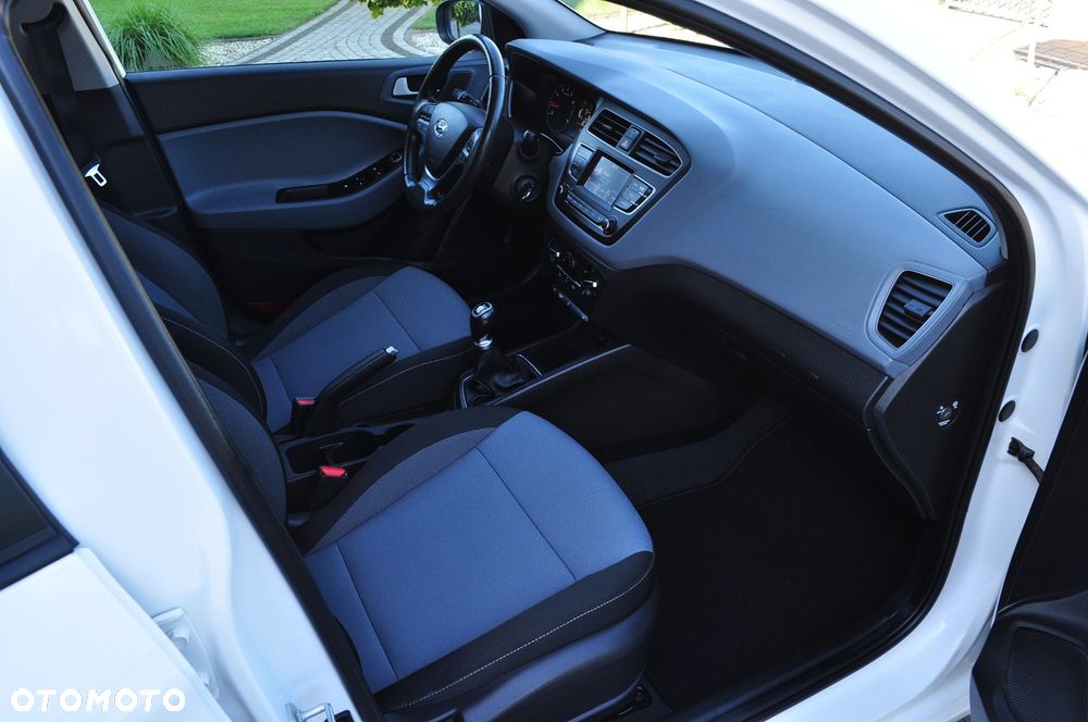 Hyundai i20 1.2 Comfort - 6